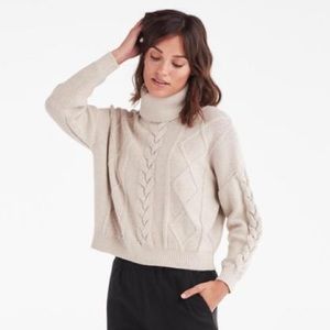 ISO Vetta Capsule Cropped Cable Knit Sweater Small